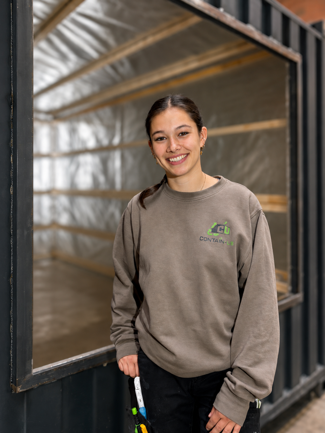Tabea Adelwarth, Schreinerin in Ausbildung