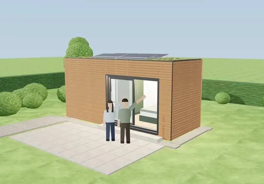 3D-Visualisierung des fertigen Wohnmoduls im Garten: Lärchenholzfassade, Gründach mit Photovoltaik, raumhohe Glasfront, davor zwei winkende Personen
