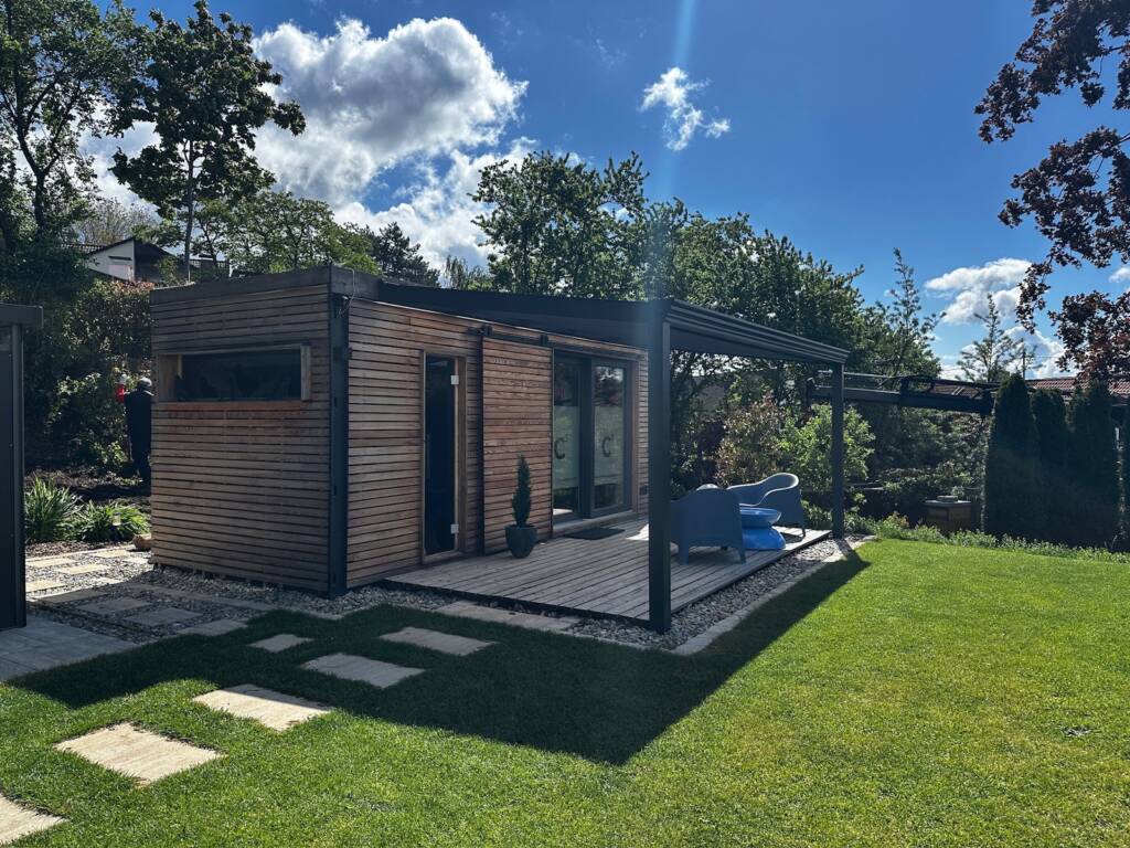 Sauna mit Büro 15 m² von CONTAIN-US